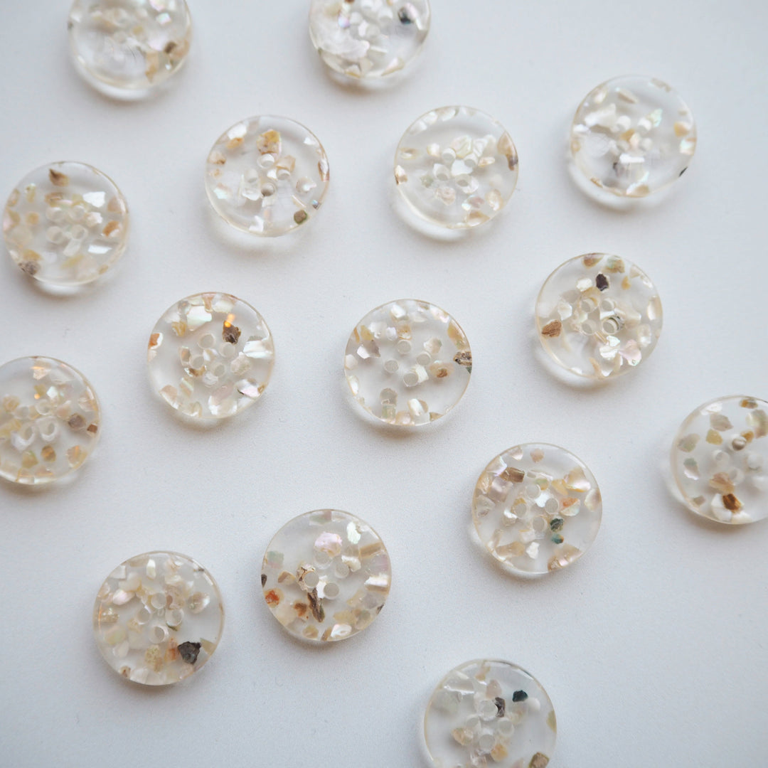 False Shell Button 20mm Transparent Shell Chip Buttons – Guthrie & Ghani