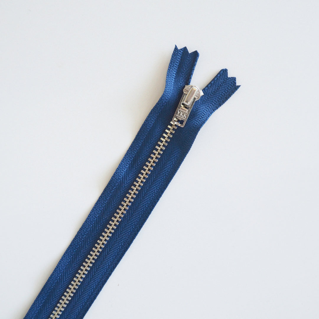 9"/23cm Silver Metal Teeth Zip