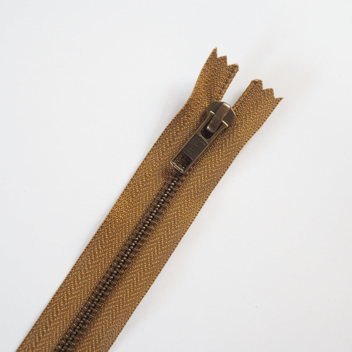 YKK Metal Antique Bronze Metal Teeth 9