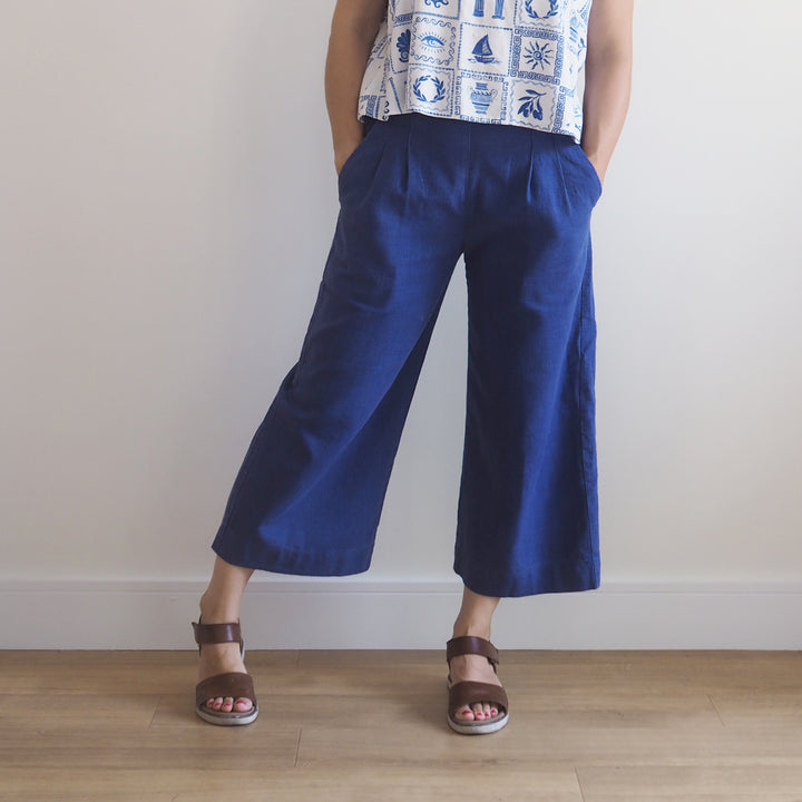 Lauren's Emerson Trousers in Lapis Linen
