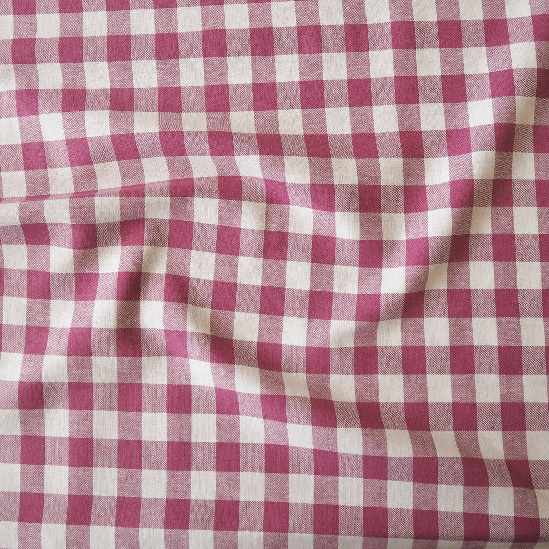 Pink and white checkered dressmaking linen cotton fabric