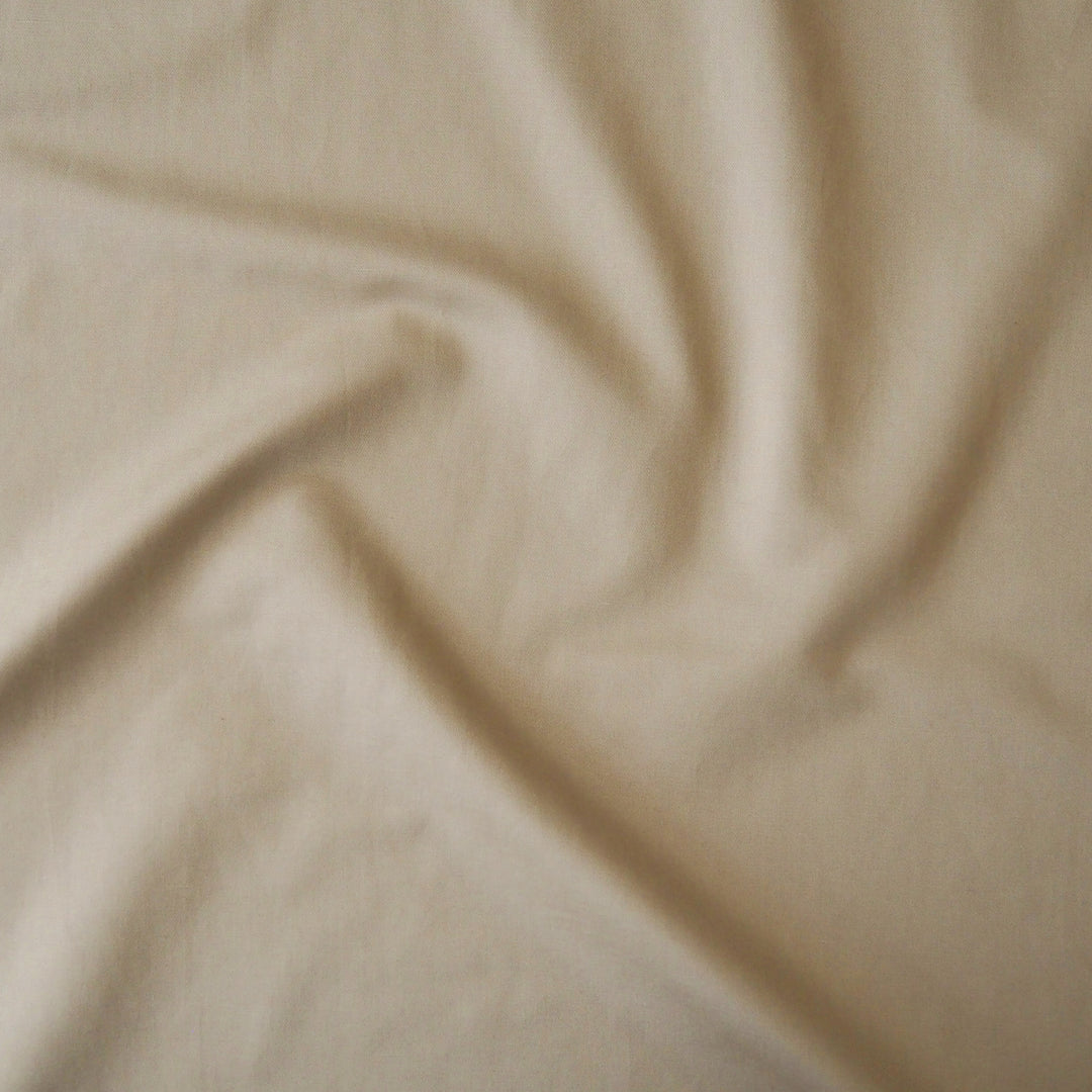 Sand showerproof cotton twill fabric for coat and jacket sewing