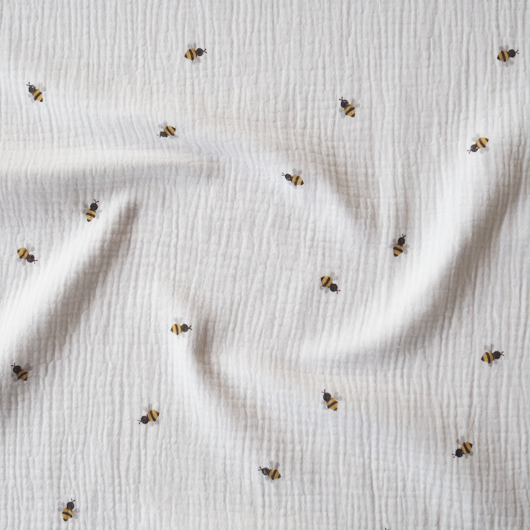 Bumble bee print cotton double gauze fabric for dressmaking