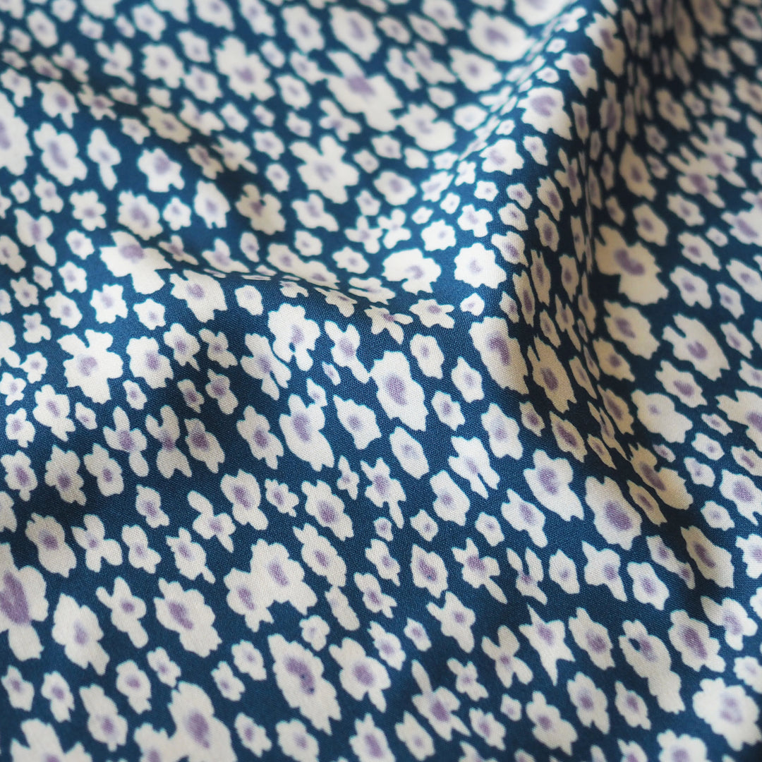 Petal Blur Lyocell Fabric for dressmaking