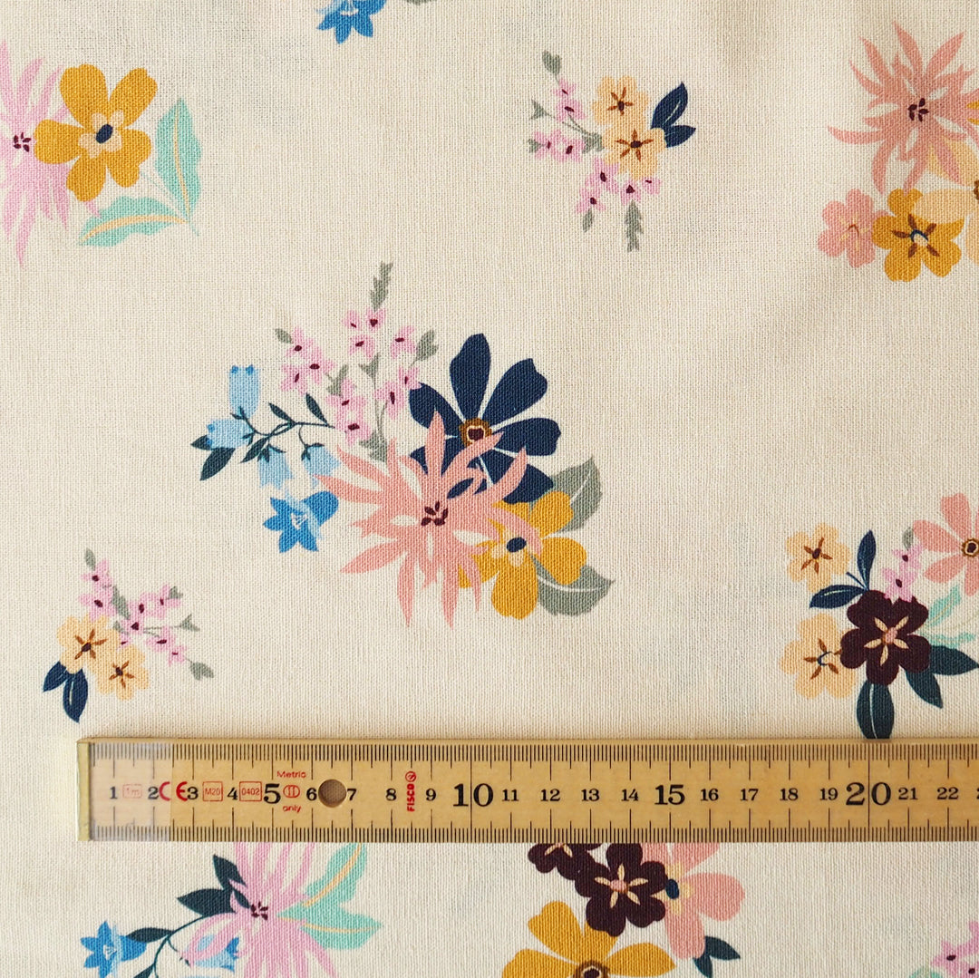 Flùr Posy Viscose Linen dressmaking fabric - exclusive to Guthrie & Ghani