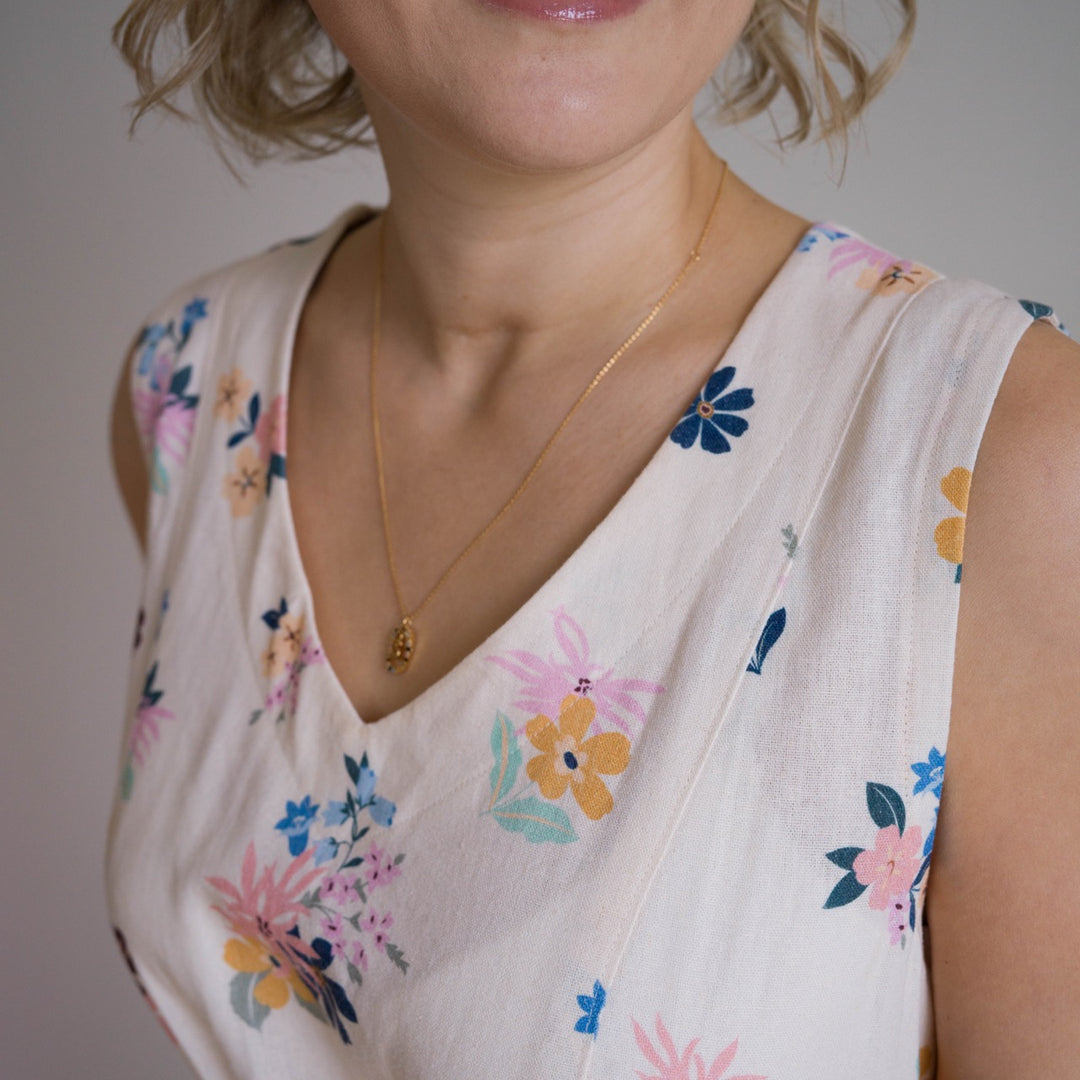 Flùr Posy Viscose Linen Fabric - Guthrie & Ghani Exclusive